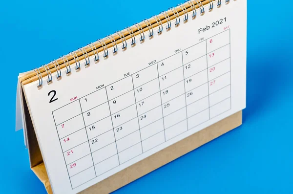 Zavřít Únor 2021 Kalendář Stůl Pro Organizátora Plánovat Připomínat Modrém — Stock fotografie