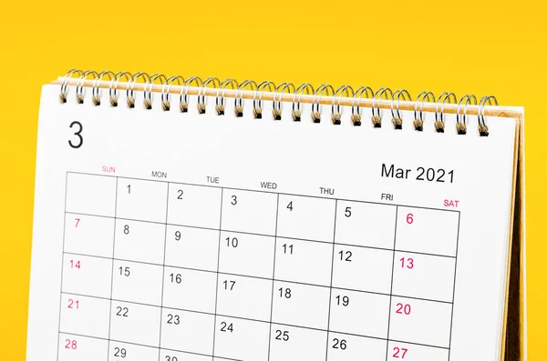 Close March 2021 Calendar Desk Organizer Plan Reminder Yellow Table — Stock Photo, Image