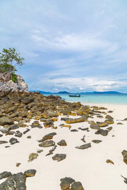 Koh Khai Nai, Tayland 'ın Phuket ilindeki ada..