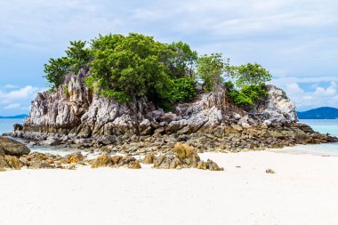 Koh Khai Nai, Tayland 'ın Phuket ilindeki ada..