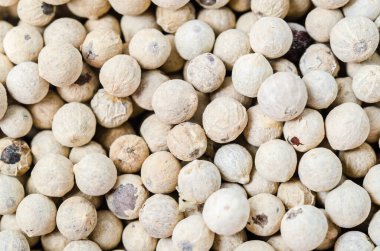 Bütün beyaz biberleri..