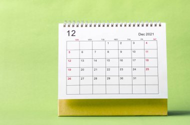 Aralık Takvimi 2021 yeşil arkaplan.