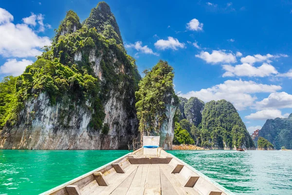 Wooden Thai Traditional Long Tail Boat Lake Mountains Ratchaprapha Dam — Stock Photo, Image