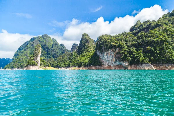 Ratchaprapha Barajı Ndaki Güzel Dağlar Khao Sok Ulusal Parkı Surat — Stok fotoğraf