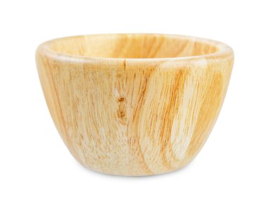 Beyaz arkaplanda izole edilmiş boş tahta bardak, kırpma yolu.