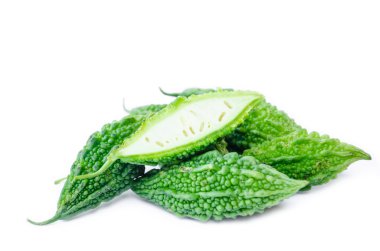 Balsam apple, Balsam armut, acı salatalık veya Bitter kabak.