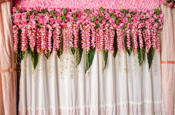 Beautiful pink rose flower wedding backdrop — Stock Photo, Image