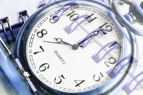 Reloj vintage y diario . —  Fotos de Stock