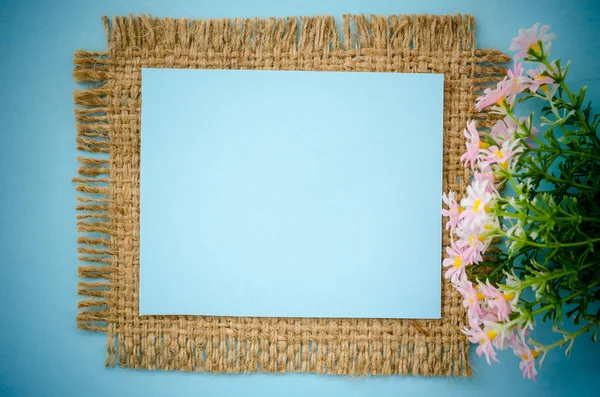 Tarjeta en blanco de papel azul . —  Fotos de Stock