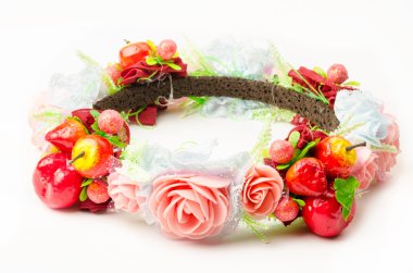 Orman koronal veya renkli sahte çiçek taç.