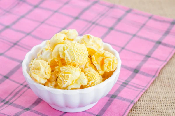 Homemade Golden Caramel Popcorn in a Bowl — Stock Photo, Image