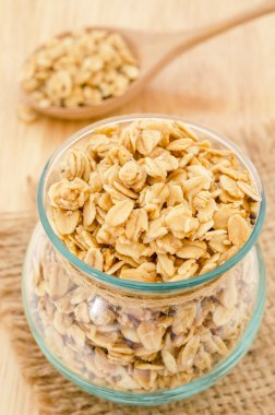 sağlıklı ev yapımı granola.