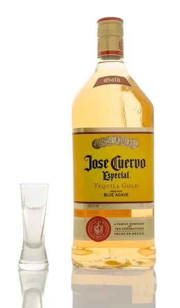 Jose Cuervo tequila ouro — Fotografia de Stock