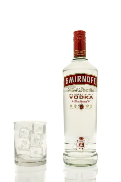 Fles Smirnoff Wodka — Stockfoto