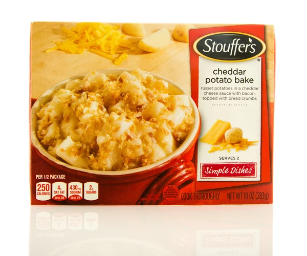 De Stouffer cheddar aardappel bakken — Stockfoto