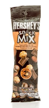 Hershy snack mix