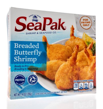 Winneconne, WI -11 Aralık 2020: İzole edilmiş bir arka planda deniz kelebeği karidesi paketi.