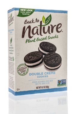 Winneconne, WI -30 Aralık 2020: İzole bir zemin üzerinde Doğaya Dönüş kurabiyeleri paketi.