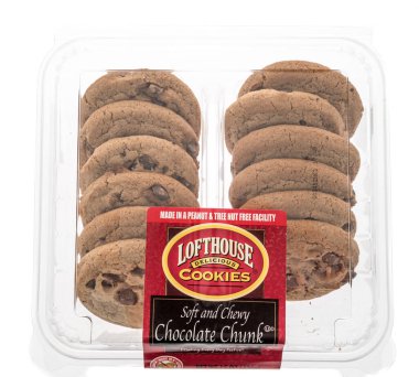 Winneconne, WI -30 Aralık 2020: İzole edilmiş bir zemin üzerinde bir paket çatı katı kurabiyesi.