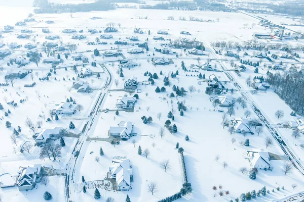 Flying Big Houses Big Yards Suburban Neighborhood Right Fresh Snowfall — Stock Photo, Image