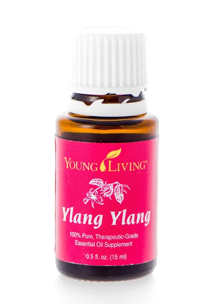 Ylang Ylang eterisk olja tillägg — Stockfoto