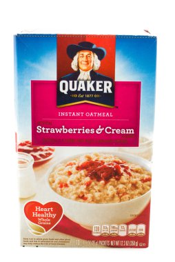 Sesi anlık yulaf ezmesi çilek ve krema