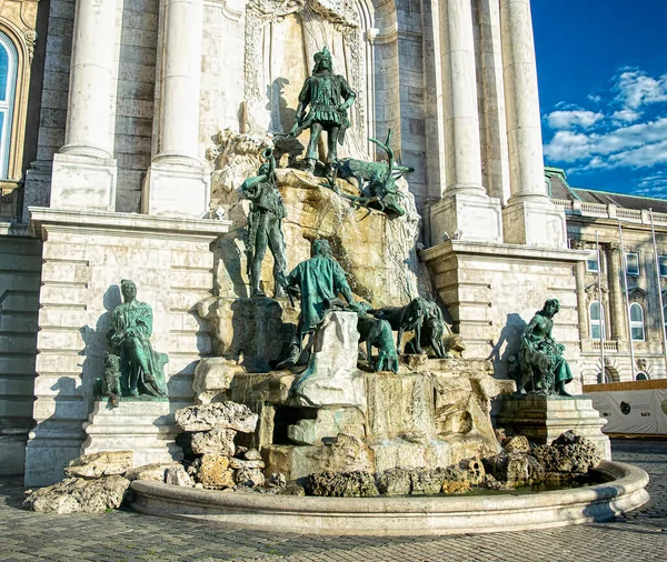 Matthias Çeşmesi Budapeşte Kalesinde — Stok fotoğraf