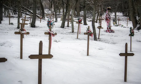 Antigo Cemitério Com Cruzes Madeira Inverno — Fotografia de Stock