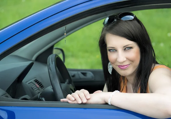 Jolie femme dans la voiture Photos De Stock Libres De Droits