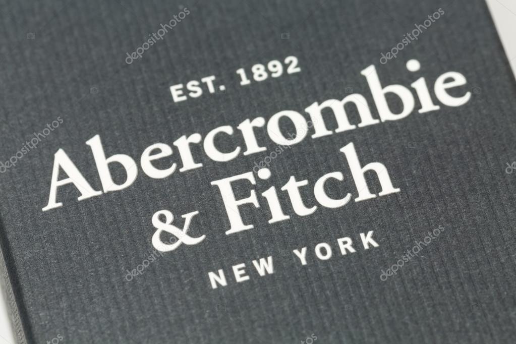 Etiqueta camisa da marca Abercrombie & Fitch — Fotografia de Stock © deymosd