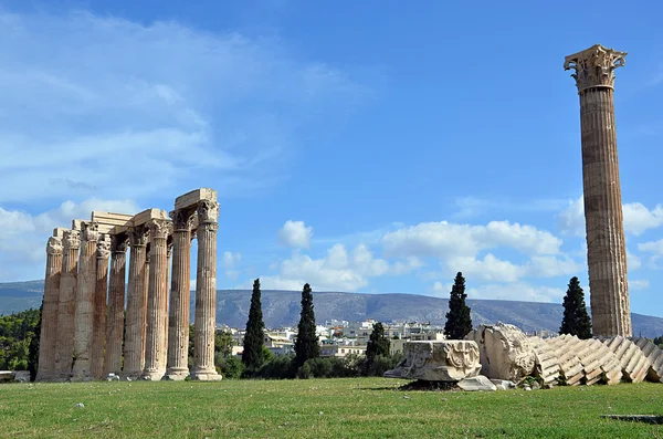 Ruiny świątyni Zeusa w Ateny Grecja fotografii — Zdjęcie stockowe
