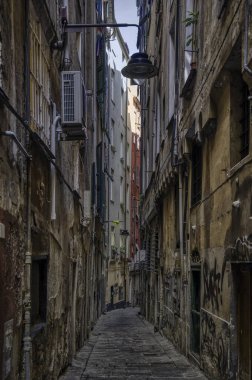 Tarihi Merkez ve Ceneviz Limanı