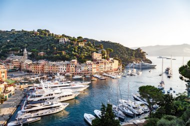 Lüks Yatlar Portofino bağlantı noktası