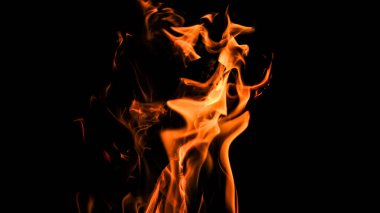 alevler siyah arkaplanda