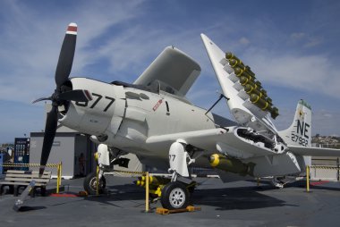 San Diego, Kaliforniya, ABD - 13 Mart 2016: Uss Midway San Diego Harbour, ABD