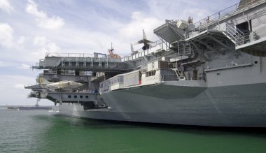 San Diego, Kaliforniya, ABD - 13 Mart 2016: Uss Midway San Diego Harbour, ABD