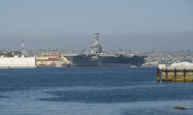 San Diego, Kaliforniya, ABD - 15 Mart 2016: uçak gemisi Uss Carl Vinson San Diego, ABD