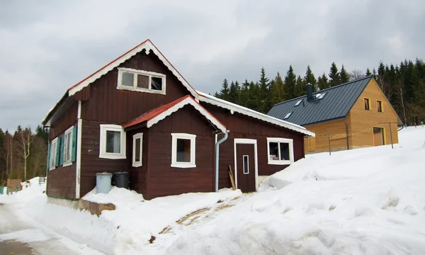Hütte in den Bergen — Stockfoto