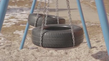 Sallanan salıncak yaptım lastik