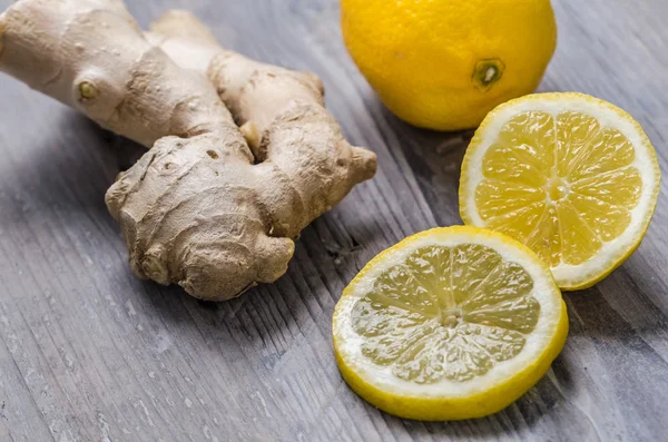 İle iki limon zencefil