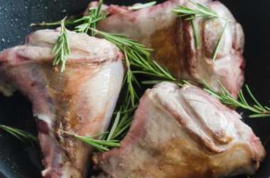 Üç sulu kuzu shanks