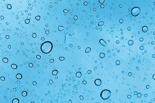 Ayna üzerinde yağmur damlası — Stok fotoğraf