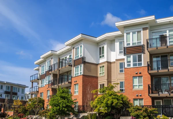 Modern appartementencomplex — Stockfoto