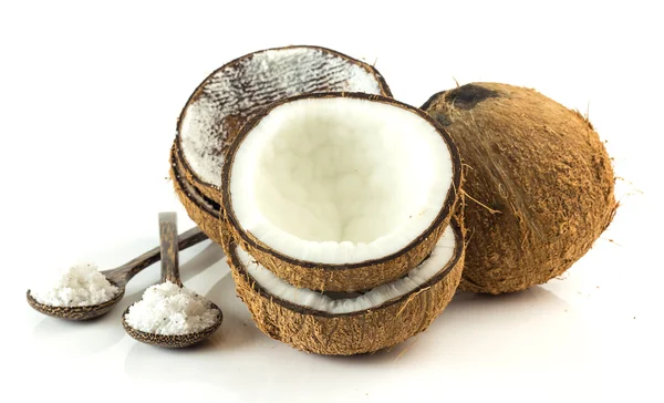 Grupo de cocos sobre fundo branco — Fotografia de Stock