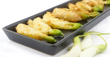 Beyaz Agasta çiçek - rdible çiçek kızarmış