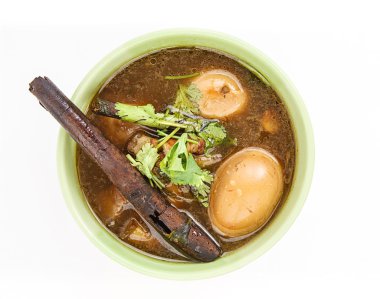 domuz eti ve tatlı güveç yumurta