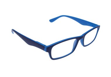 İzole edilmiş beyaz arkaplanda gözlük.