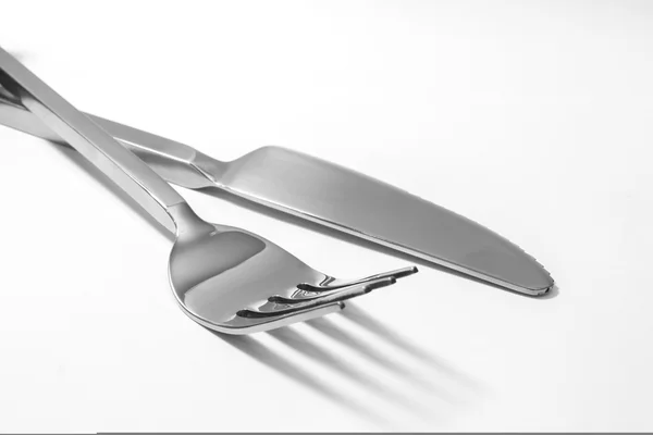 Kniv och gaffel isolerade — Stockfoto