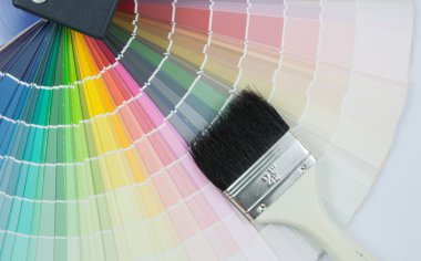 boya renk paletinde yakın çekim.