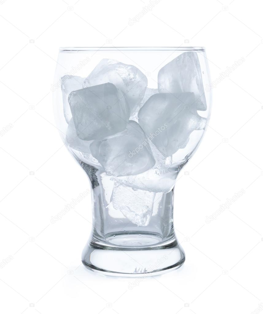 Verre Vide Avec Glacons Sur Fond Blanc Image Libre De Droit Par Onairjiw C